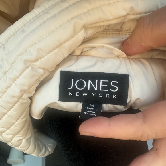 Jones New York Puffer Jacket - Picture 6 of 6